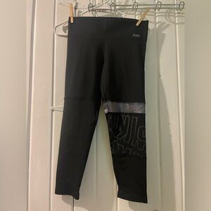 VS. PINK cropped ultimate leggings-small like new